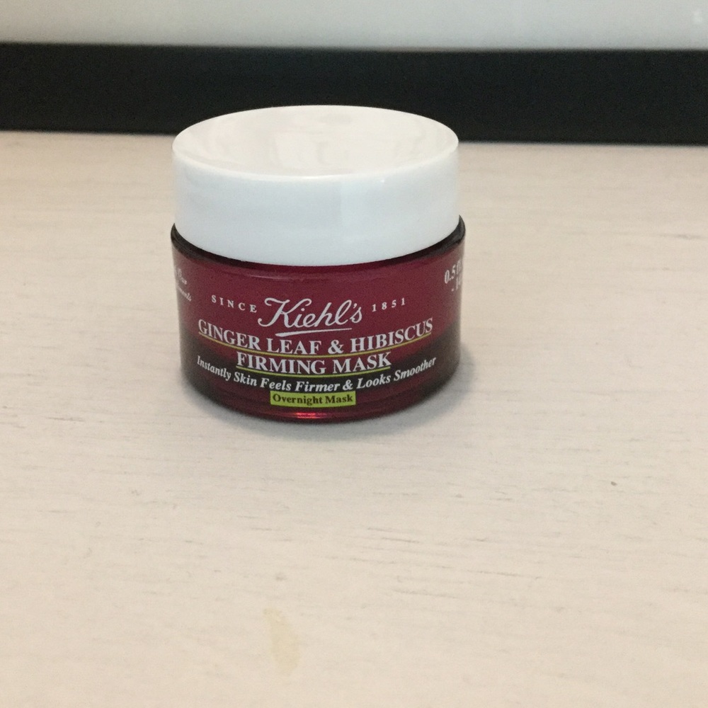 Ginger leaf mask  ⭐️ bundle 3 items for $20